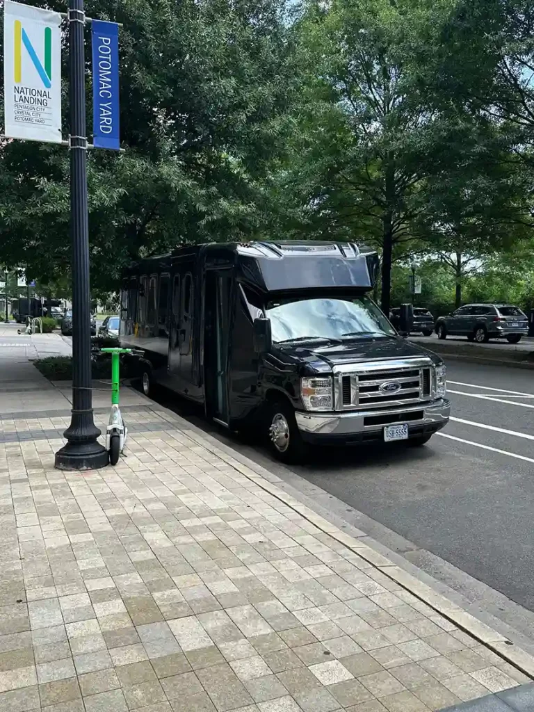 GM33 bus group transportation