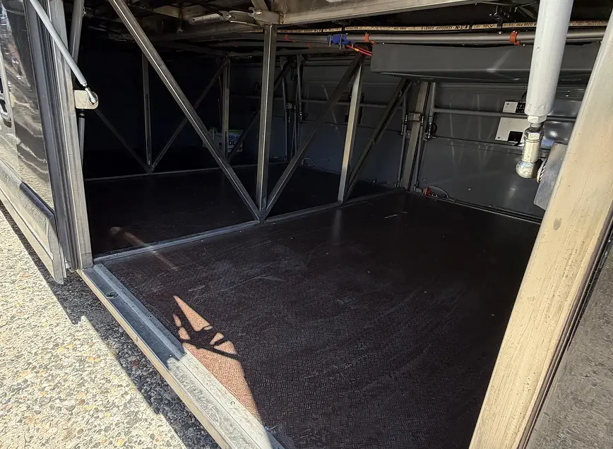 Spacious Luggage Compartment​ of vanhool motorcoach